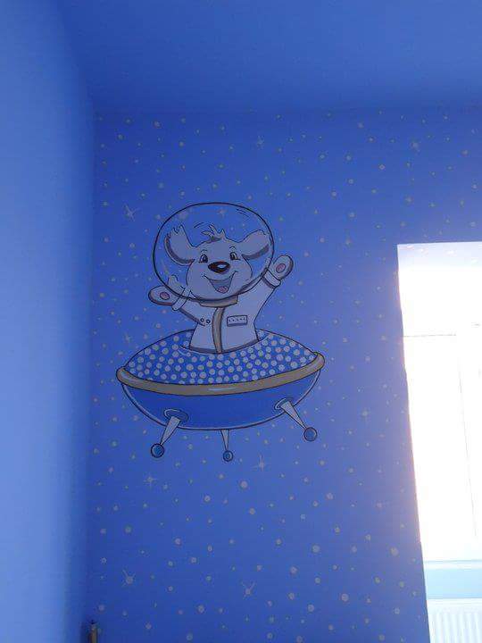 pictura camera copiilor astronauti